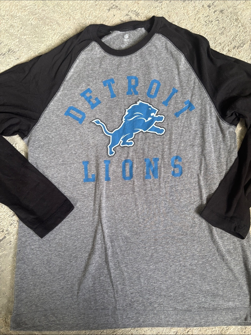 NFL Detroit Lions Raglan Shirt - Gray & Blue with Black Sleeves